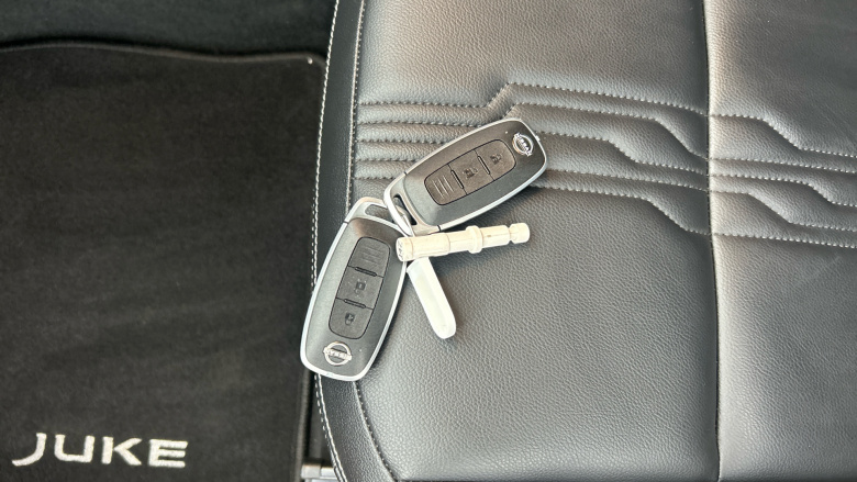 Nissan Juke 1.6 Hybrid Tekna 5dr Auto Hybrid Hatchback